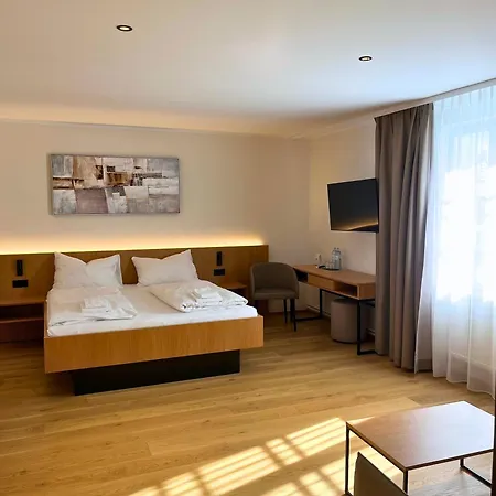 Hotel Schloss 3*