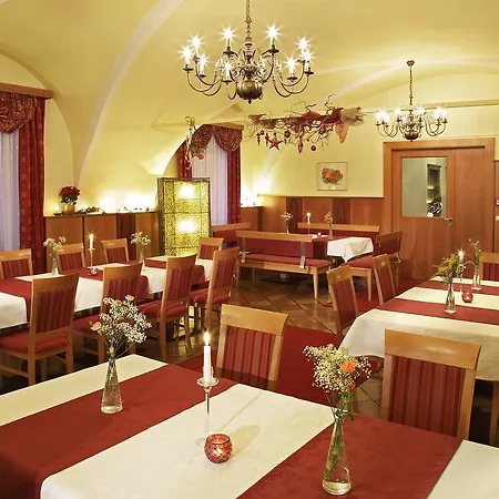 Hotel Schloss 3*