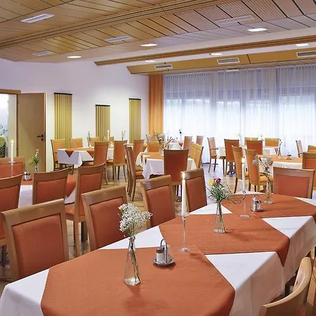 Hotel Schloss 3*