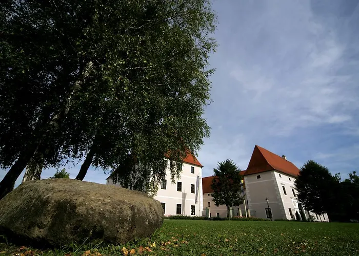 Schloss 3* Zeillern